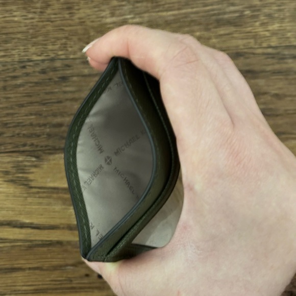 Michael Kors Card Holder - Picture 3 of 3